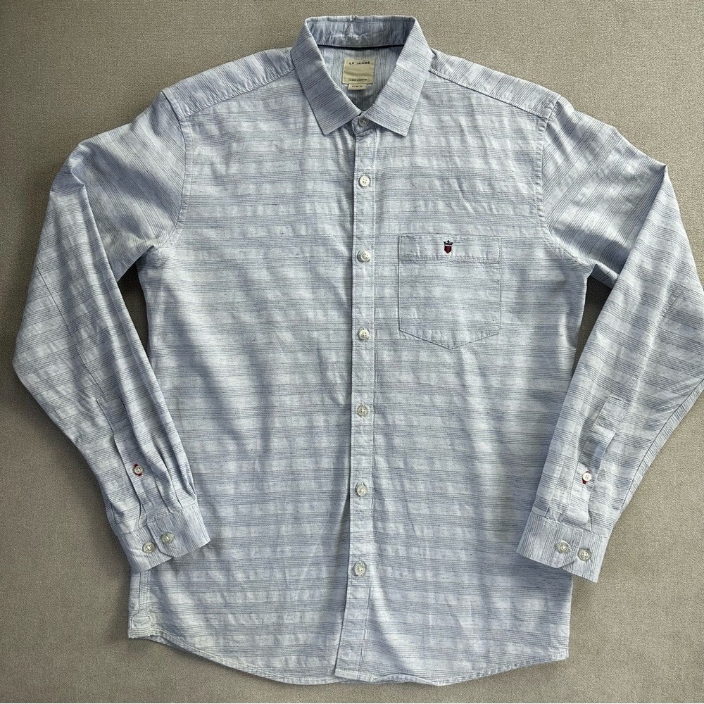 LP Jeans Louis Philippe Cotton Button Down. Size 39. Light Blue.